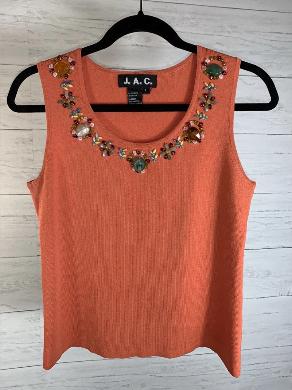J.A.C.  SOFT ORANGE BEADED V NECK STRETCHY KNIT TANK TOP SZ L Juniors